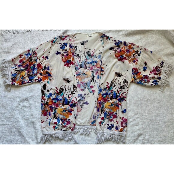 Umgee USA White Floral kimono with fringe, size Large. - Picture 2 of 5